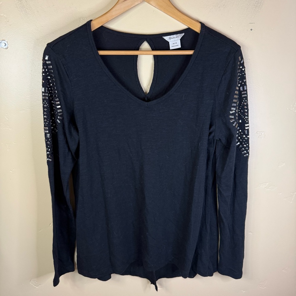 Ariat Womens Studded Embellished Size Medium Black Long‎ Sleeve Top Slit in Back
